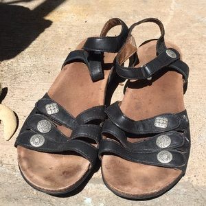 Gorgeous Dansko sandals
